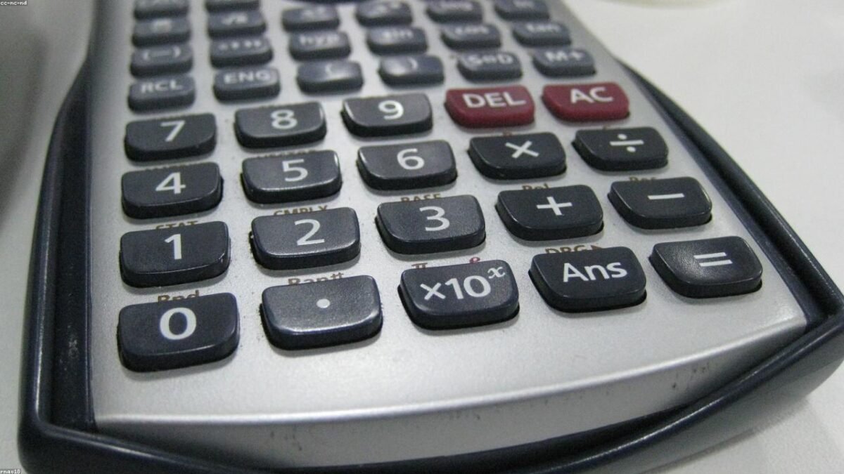 Financial reporting standards investors expect (PSAK vs IFRS)